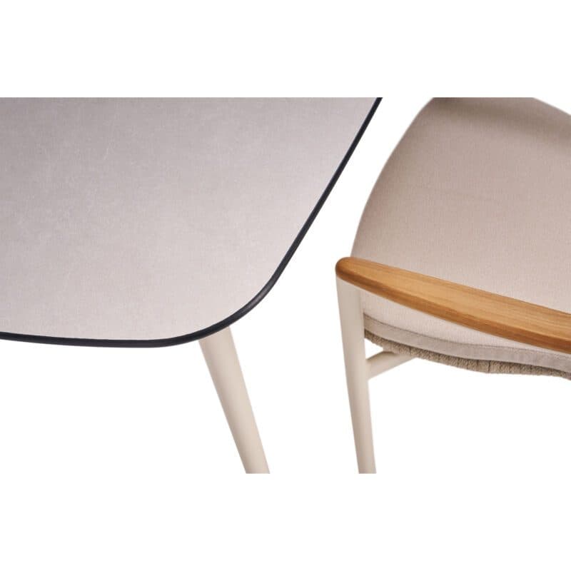 CASA DOMA "Farini" Stapelstuhl, Gestell Aluminium cream, Sitzfläche Rope fossil, Sitz- und Rückenkissen braunbeige und "Napola" Gartentisch, HPL travertin 180x100 cm