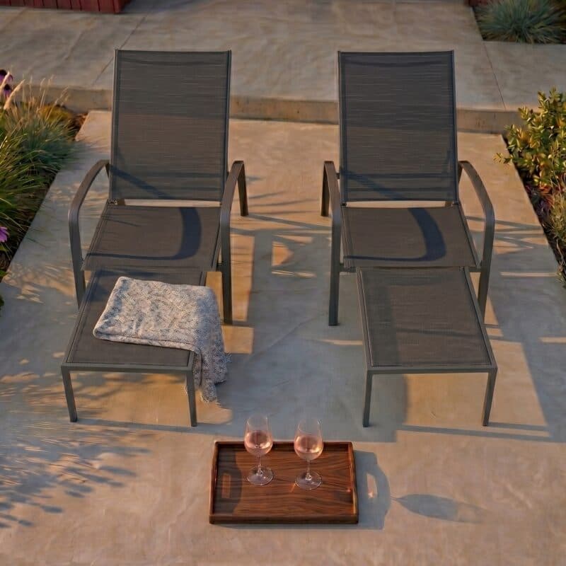 Liadomo "Atessa" Deckchair, Aluminium und Textilgewebe anthrazit (Bild KI-generiert)