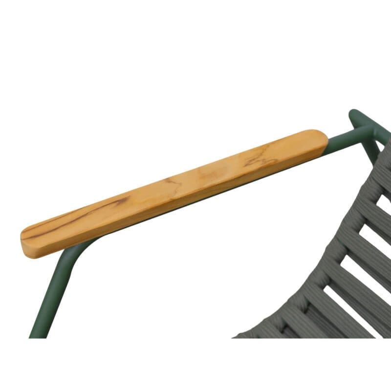 Liadomo "Atina" Loungesessel, Gestell Edelstahl dunkelgrün, Sitz- und Rückenfläche Rope oliv, Armlehne Teakholz, Detail Armlehne