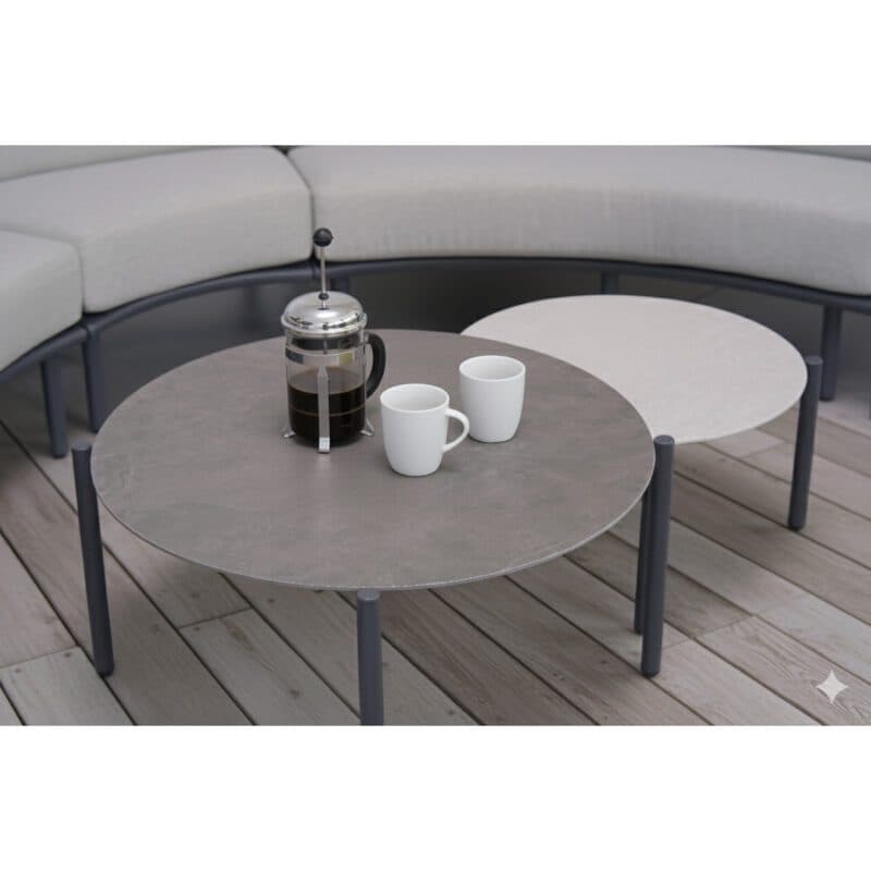 Liadomo "Celano" Loungeset, Tische Sinterstein (Bild KI-generiert)