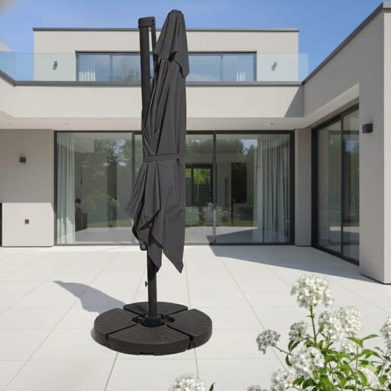 Liadomo "Pineto" Ampelschirm, eckig, Aluminium anthrazit, Dessin Dark Grey, Sockelplatten bitte separat erwerben (Bild KI-generiert)