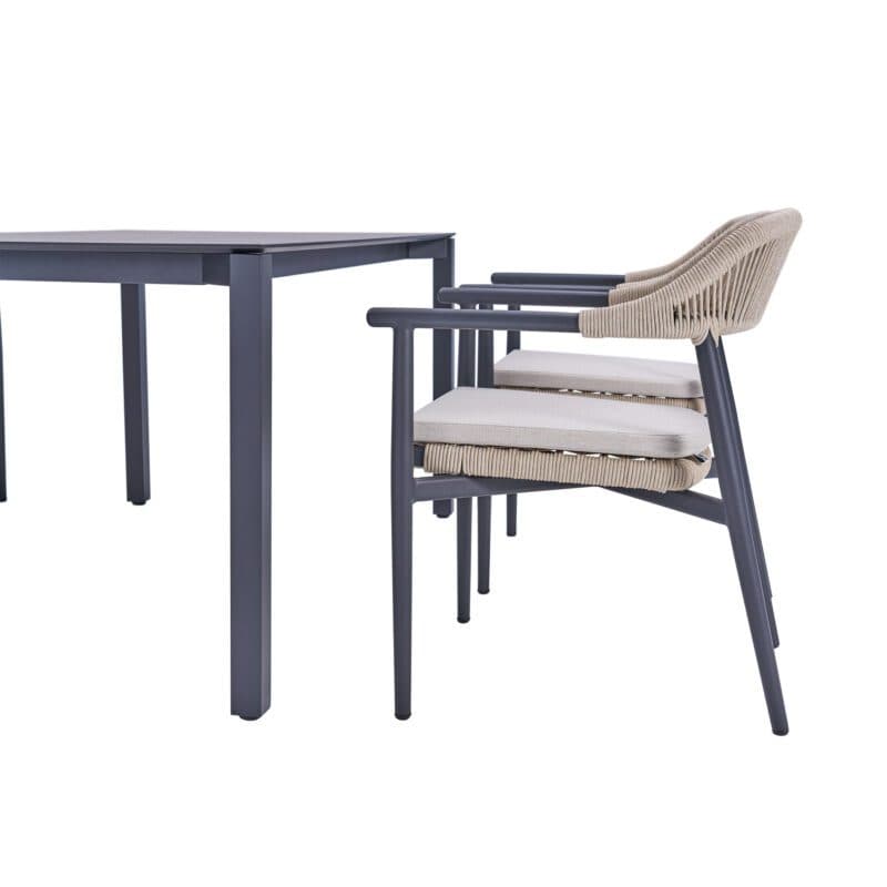 CASA DOMA "Terni" Stapelstuhl, Gestell Aluminium anthrazit, Sitzfläche Rope fossil, Sitzkissen Olefin beige und "Campana" Gartentisch Edelstahl & HPL anthrazit, 160x90 cm