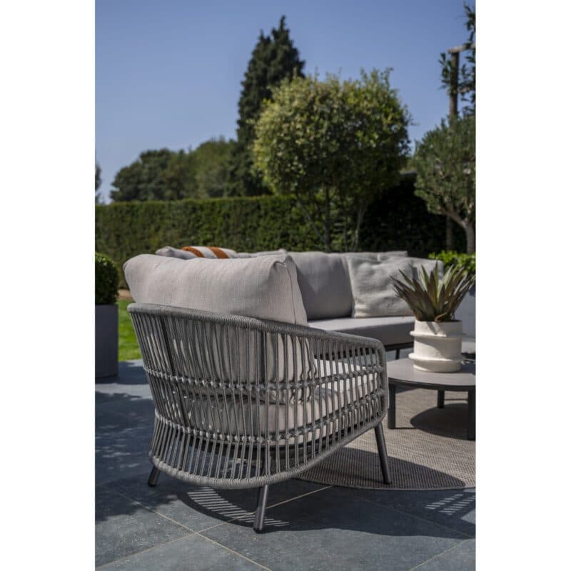 4Seasons Outdoor "Alicante" Loungeset 3-tlg., Gestelle Aluminium anthrazit, Rope-Bespannung grau, Kissen Olefin hellgrau mit "Monroe" Loungetisch-Set, Tischplatten Keramik grau
