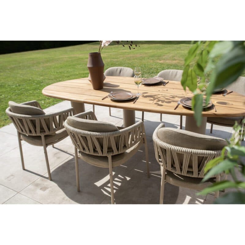 4Seasons Outdoor "Calma" Diningsessel, Gestell Aluminium latte, Rope-Bespannung taupe, Kissen Olefin taupe mit "Estate" Gartentisch, Tischplatte Teak
