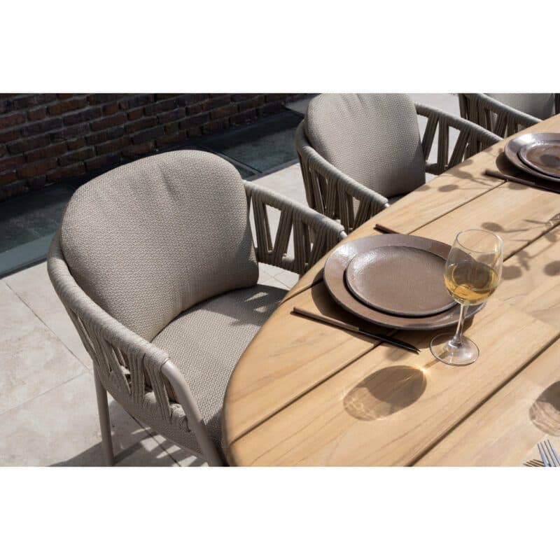 4Seasons Outdoor "Calma" Diningsessel, Gestell Aluminium latte, Rope-Bespannung taupe, Kissen Olefin taupe mit "Estate" Gartentisch, Tischplatte Teak