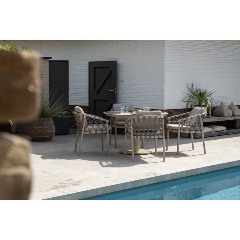 4Seasons Outdoor "Piacenza" Diningsessel, Gestell Aluminium latte, Rope-Bespannung grau, Kissen Olefin hellgrau mit "Sarah" Gartentisch, Tischplatte Glaskeramik grau