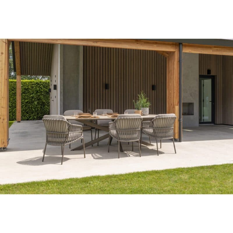 4Seasons Outdoor "Prado" Gartentisch 240x105 cm, Gestell Edelstahl terre, Tischplatte Keramik sand mit "Capalbio" Diningsessel, Rope grau