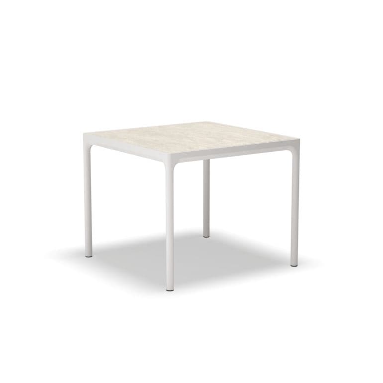 Houe "Four" Gartentisch, Aluminium muted white, Tischplatte Keramik shell, 90x90 cm