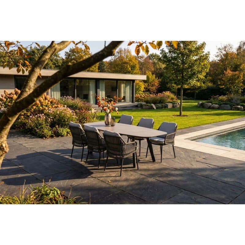 4Seasons Outdoor "Alicante" Diningsessel, Gestell Aluminium anthrazit, Rope-Bespannung grau, Kissen Olefin hellgrau mit "Manolo" Gartentisch 240x103 cm, Tischplatte Keramik sand