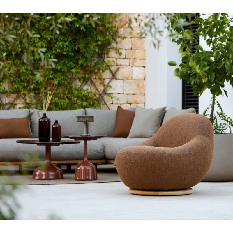 Cane-line "Gem" Loungesessel mit Teak-Drehfuß, Bezug Rise umber brown