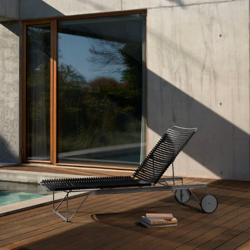 Houe "Click" Sonnenliege, Stahlgestell grau, Kunststoff-Lamellen schwarz