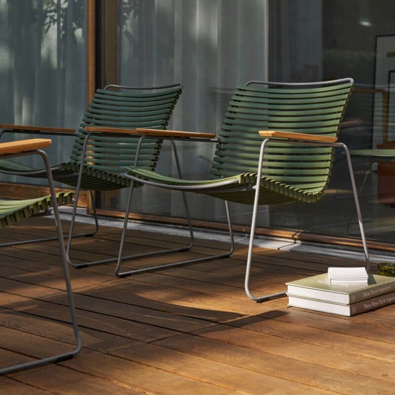 Houe "Click Roomy" Loungesessel, Stahlgestell grau, Kunststoff-Lamellen olivgrün