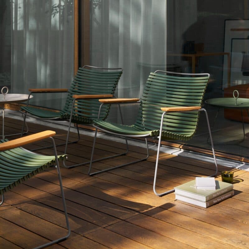 Houe "Click Roomy" Loungesessel, Stahlgestell grau, Kunststoff-Lamellen olivgrün