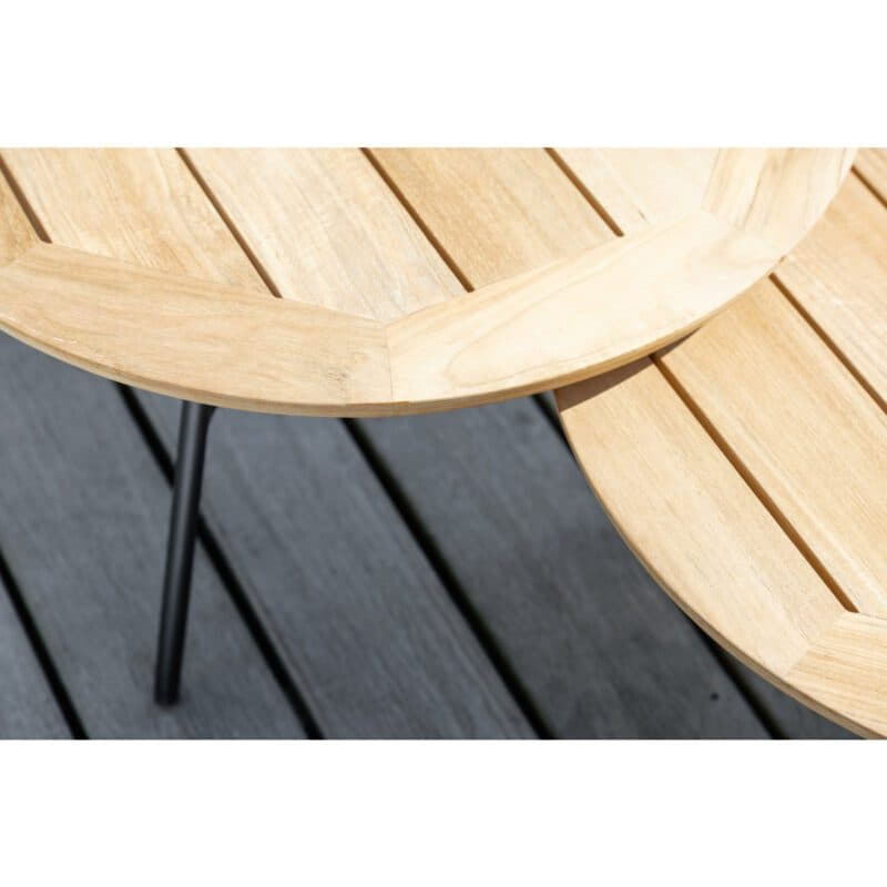 Stern "Frida" Beistelltische, Teakplatte, Gestell Aluminium schwarz matt