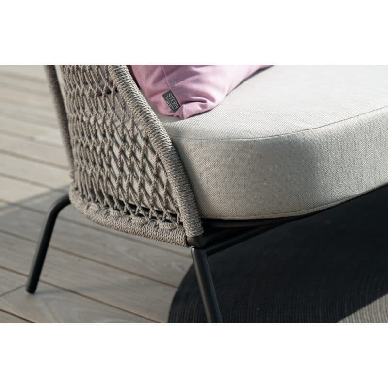 Stern "Odea" 3-Sitzer Loungesofa, Gestell Aluminium schwarz matt, Rope salt, Kissen cream