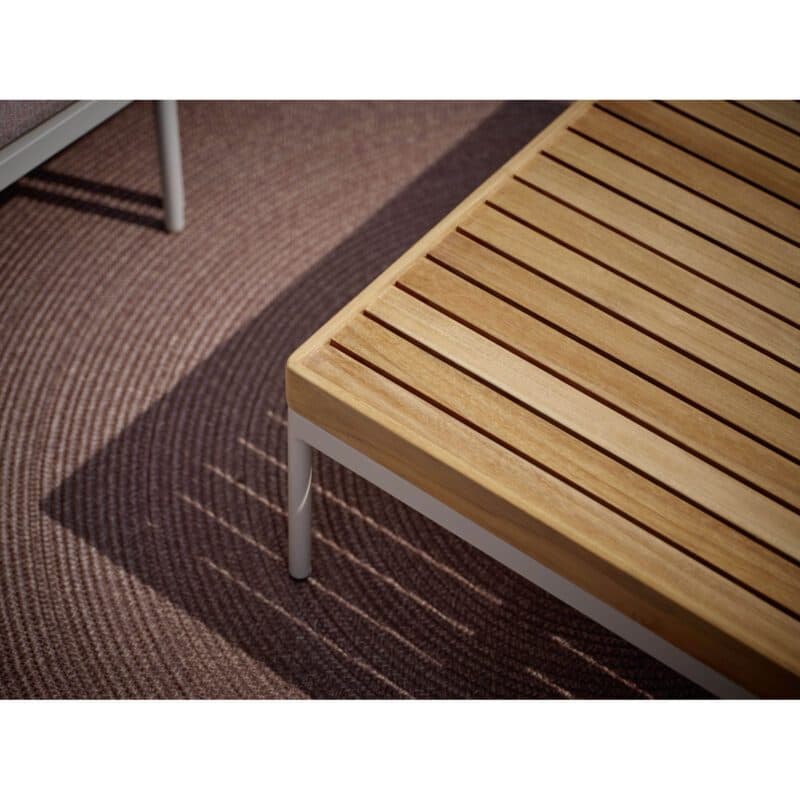 Stern "Coco" Loungetisch 80 × 80 cm, Gestell Aluminium greige, Tischplatte Teakholz