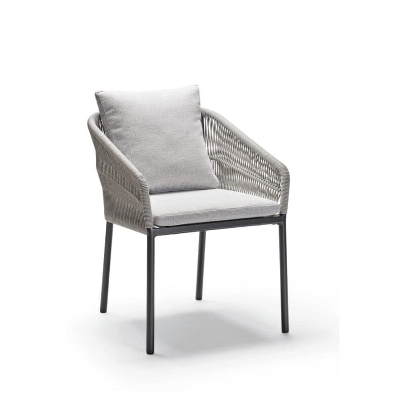 Stern "Jella" Stapelsessel, Gestell Aluminium anthrazit matt, Sitzfläche Textilgewebe silber, Kordel-Bespannung stone, Kissen Polyacryl perlgrau