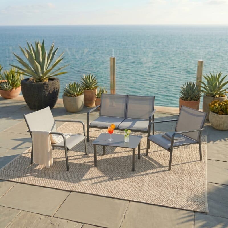 Jati&Kebon "Dransy" Loungeset mit Sessel, Sofa & Tisch, Aluminium eisengrau, Textilgewebe silbergrau (Bild KI-generiert)