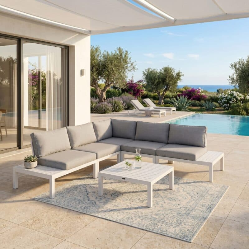 Home Islands "Laos modular" Loungeset, Gestell & Ablagen Aluminium weiß, Polster hellgrau (Bild KI-generiert)