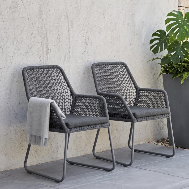 SonnenPartner Gartensessel "Poison", Gestell Aluminium anthrazit, Bespannung Polyrope dunkelgrau, Sitzkissen grau (Bild KI-generiert)