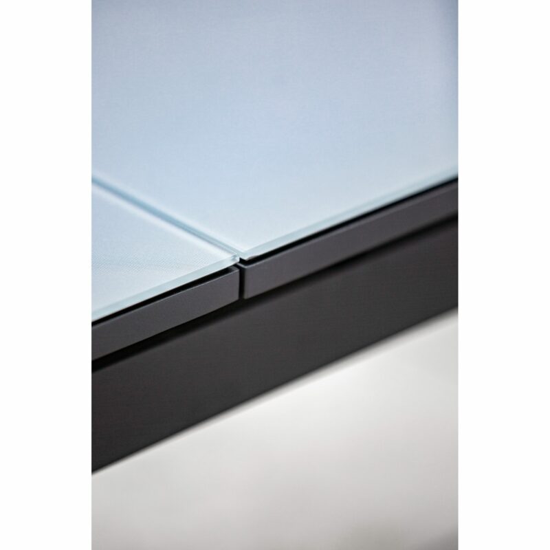 Niehoff "Nancy" Ausziehtisch, Gestell Aluminium, Tischplatte Glasauflage hellgrau, Detail Tischplatte
