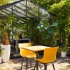 Hartman "Sophie Element" Dining Chair, Gestell Aluminium carbon black, Sitzschale curry yellow mit "Sophie" Bistrotisch, Teakplatte