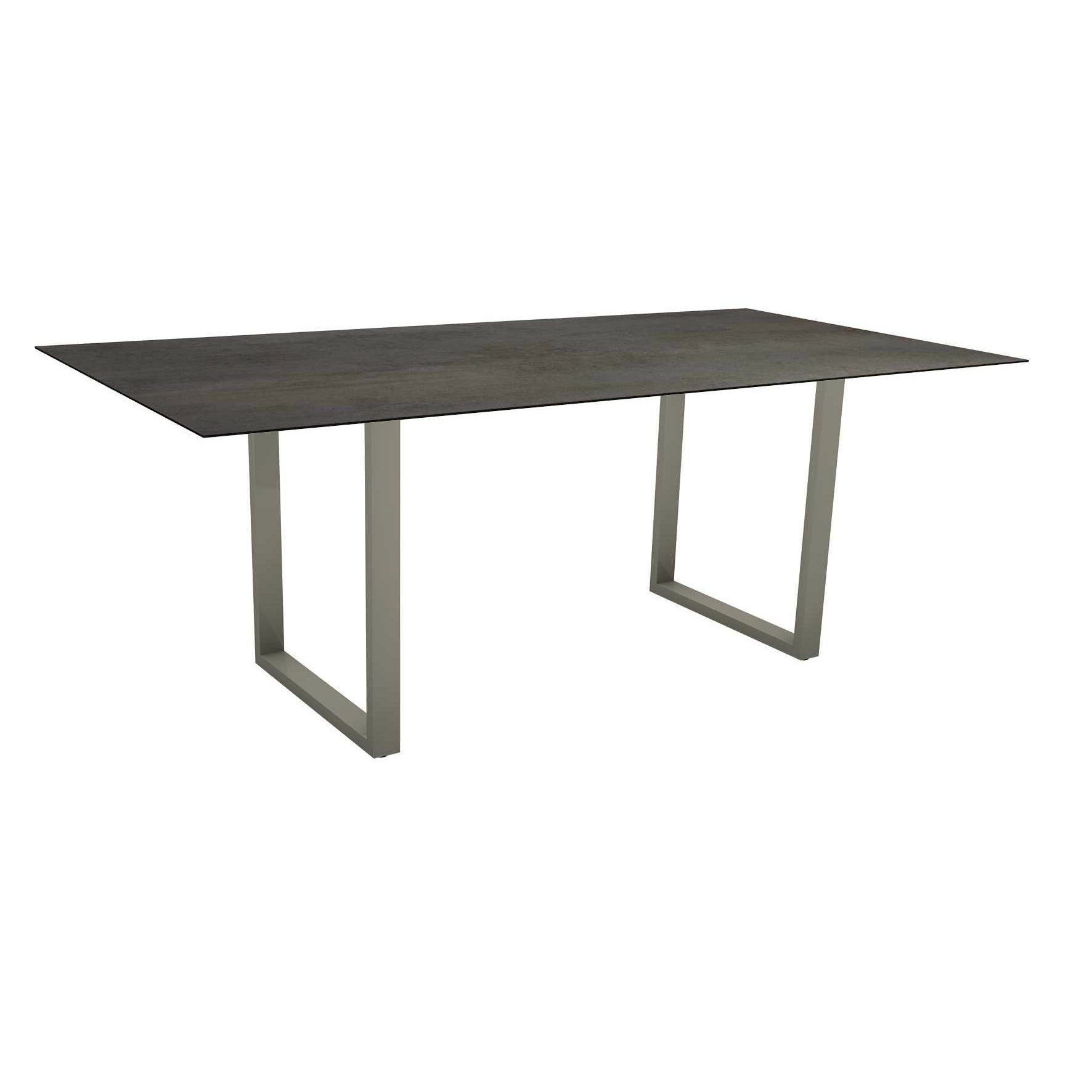 Stern Kufentisch, Maße: 200x100x73 cm, Gestell Aluminium graphit, Tischplatte HPL Nitro