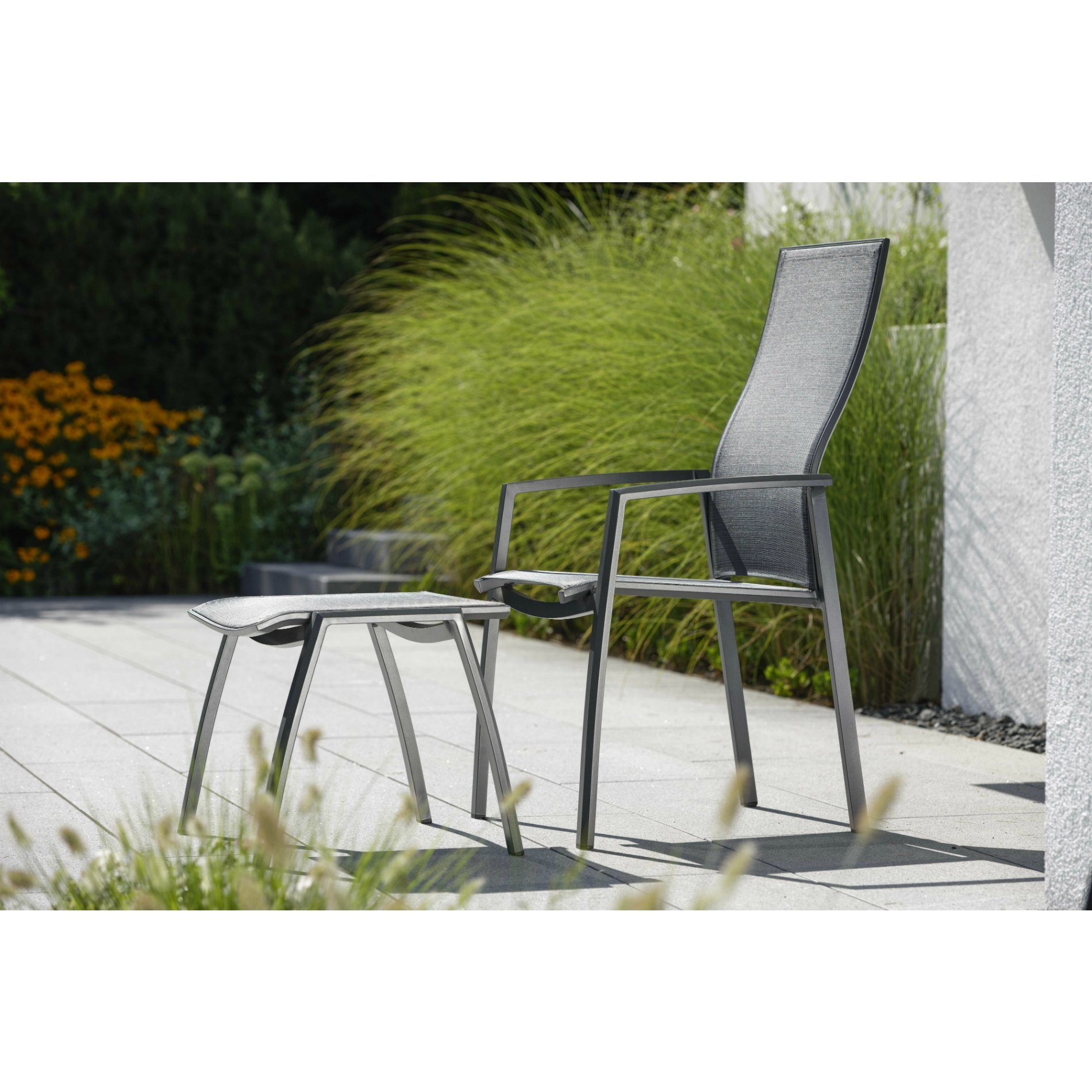 Stern Serie Kari, Gestell Aluminium anthrazit, Sitzfläche Textilgewebe karbon