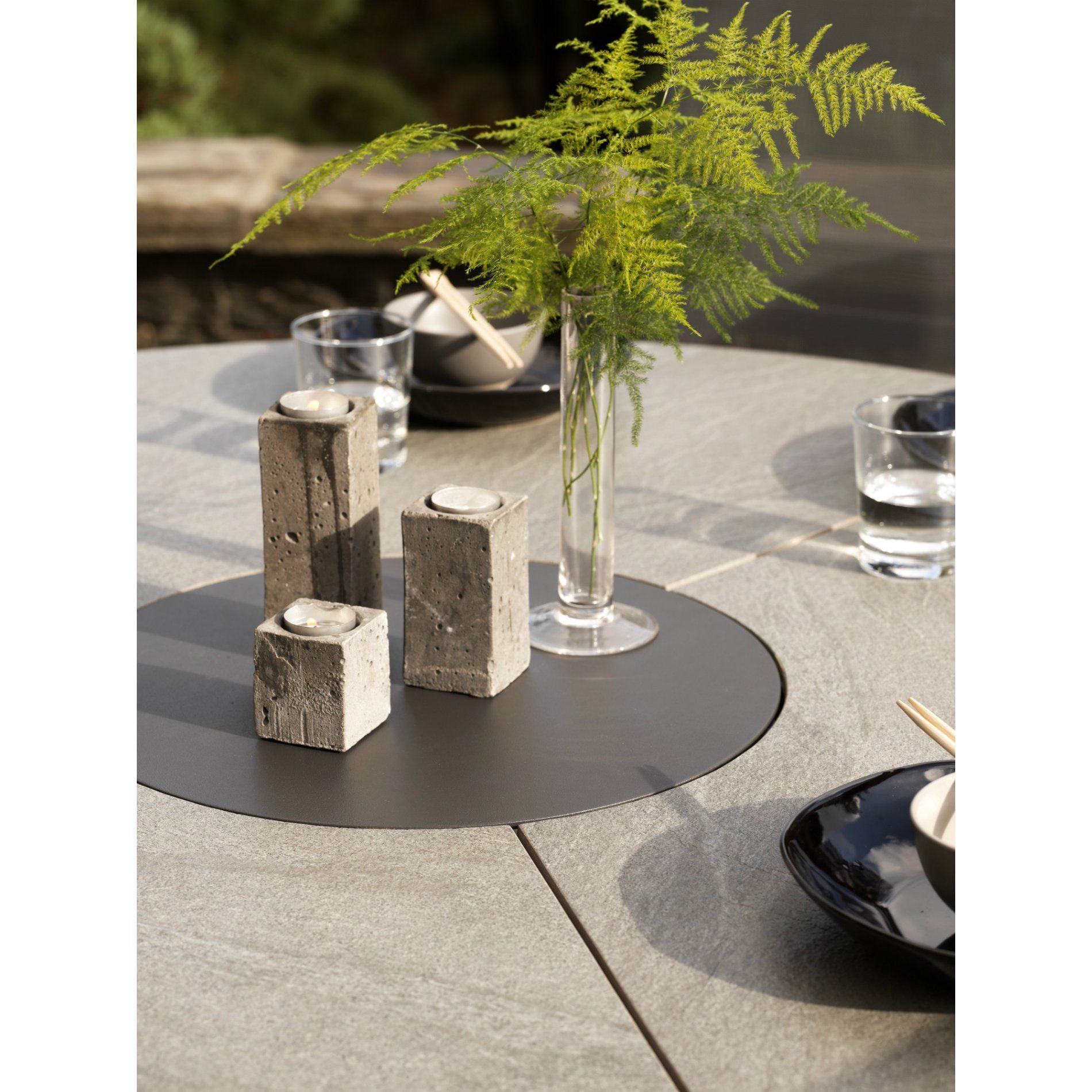 Brafab Gartentisch "Kenora", Gestell Aluminium anthrazit, Tischplatte Keramik grau, Ø 137 cm