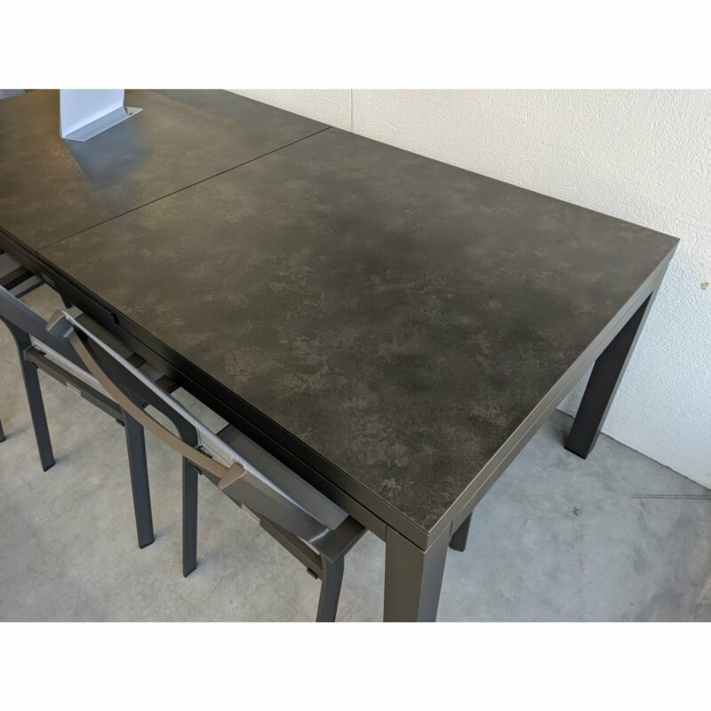 Jati&Kebon Ausziehtisch "Gabon", Gestell Aluminium eisengrau, Tischplatte HPL nero granite