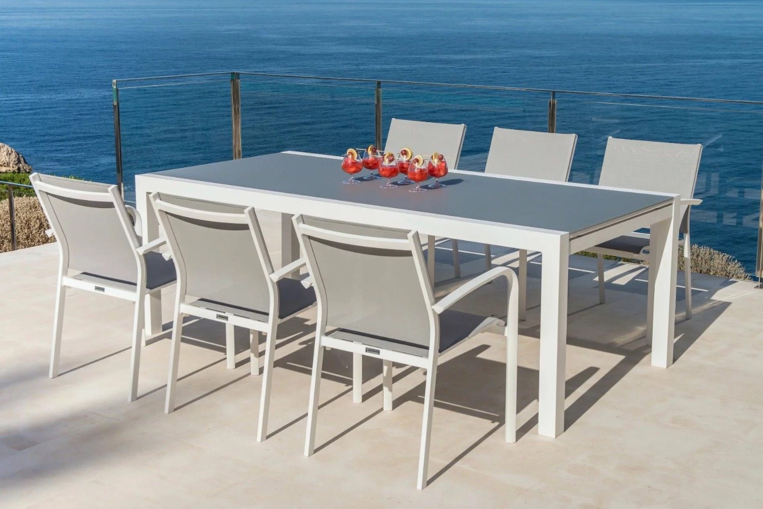 Jati&Kebon Gartenmöbel-Set mit Stuhl "Malaga" und Gartentisch "Livorno"