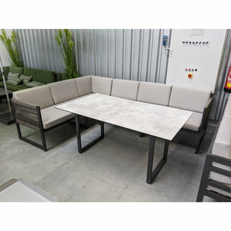 Jati&Kebon "Yoro" Rope, Casual Dining, SET C – lange Seite links | Tischplatte HPL Granit hellgrau, Gestelle Alu eisengrau, Rope grau meliert, Polster Olefin light grey
