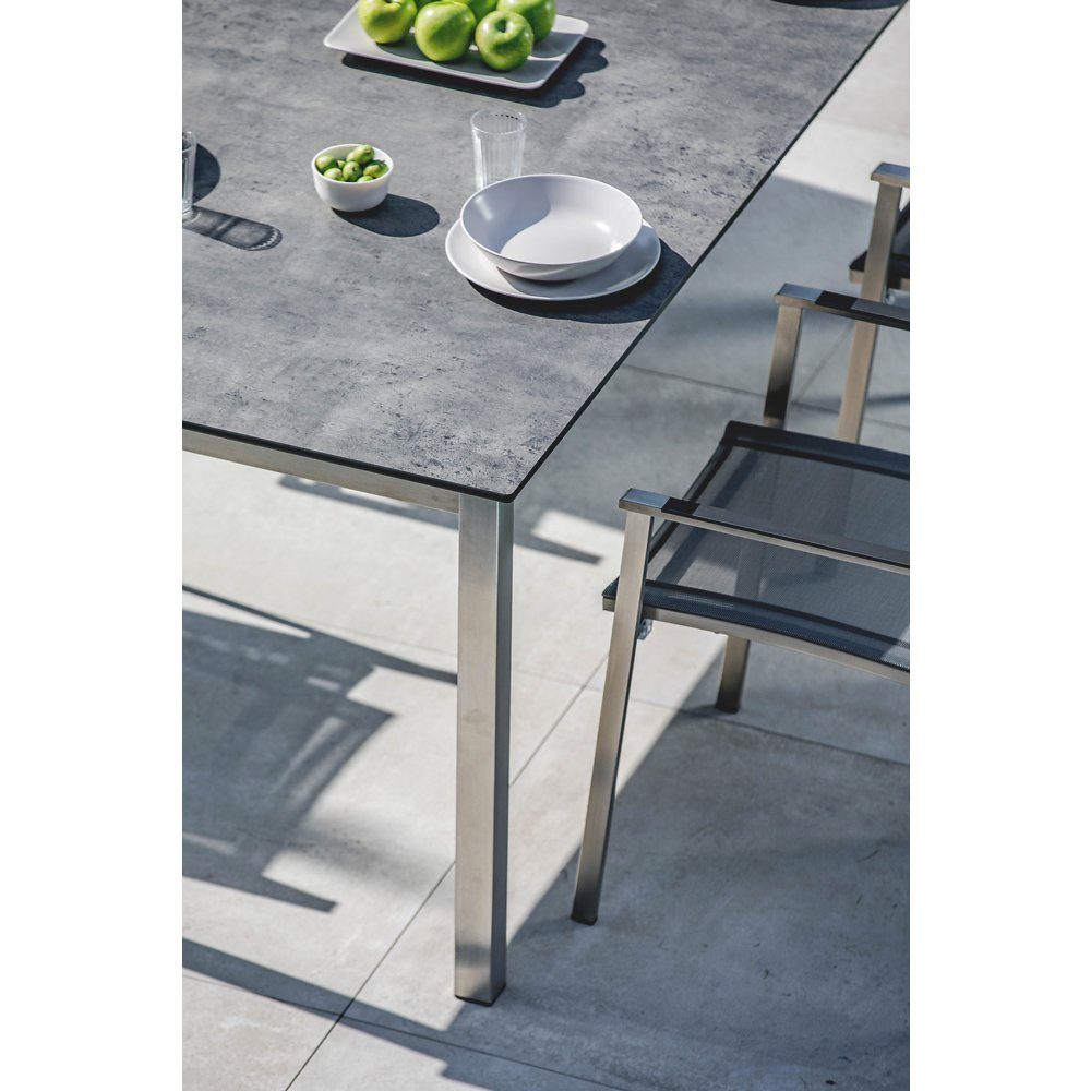 Niehoff Gartentisch "Nelson" , Gestell Edelstahl, Tischplatte HPL beton mit Stuhl "Scalea"