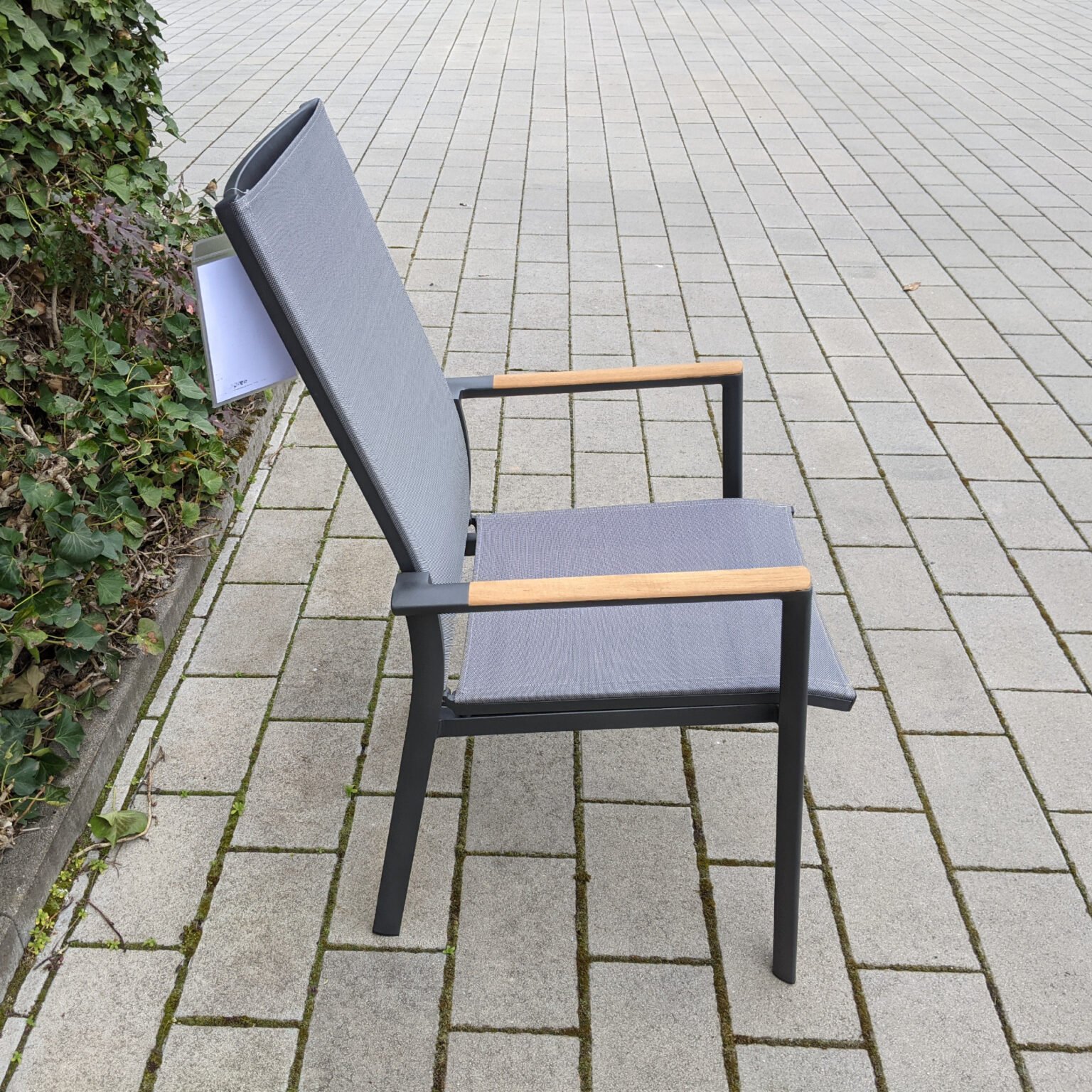 Jati&Kebon "Nashville" Hochlehner, verstellbar – Ausstellung Karlsruhe