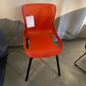 Hartman "Sophie Pro" Dining Chair, Gestell Aluminium carbon black, Sitzschale vulcano red - Ausstellung Lauchringen