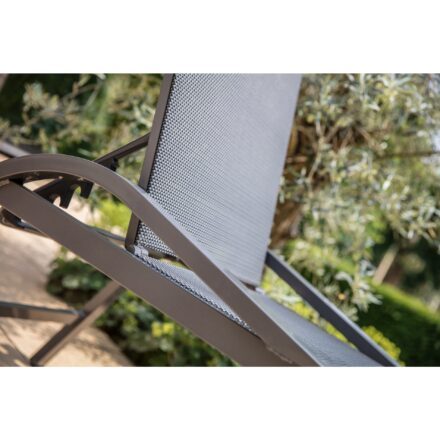Lesli Living “Mojito“ Gartenliege, extrahoch, Gestell Aluminium charcoal, Liegefläche Textilgewebe schwarz-grau