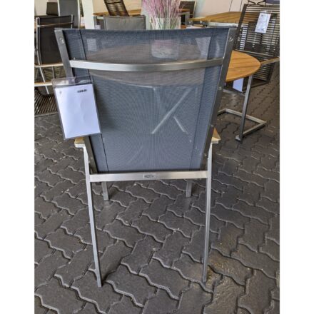 Diamond Garden "Venedig", Stapelstuhl hoch, Edelstahl, Textilgewebe schwarz/silber – Ausstellung Karlsruhe