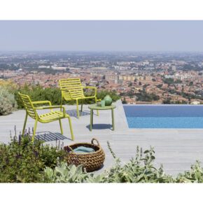 NARDI "Doga Relax" Loungesessel, Gestell und Sitzfläche Kunststoff pera, mit "Doga" Beistelltisch, Kunststoff agave