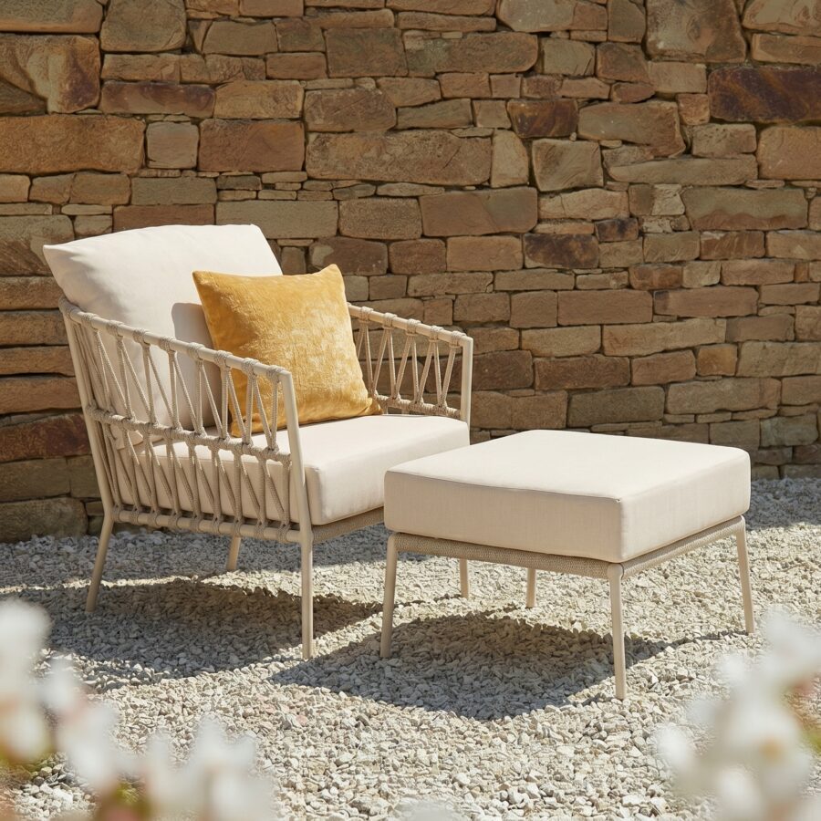 CASA DOMA Loungeset mit Loungesessel und Loungehocker "Messina", Aluminium cream, Rope fossil, Kissen beige (Bild KI-generiert)