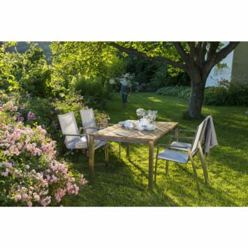 Diamond Garden, Gartentisch "Barletta", Edelstahl und Teakholz recycelt, Gartenstuhl "Venedig", Edelstahl und Textilgewebe silber/weiß